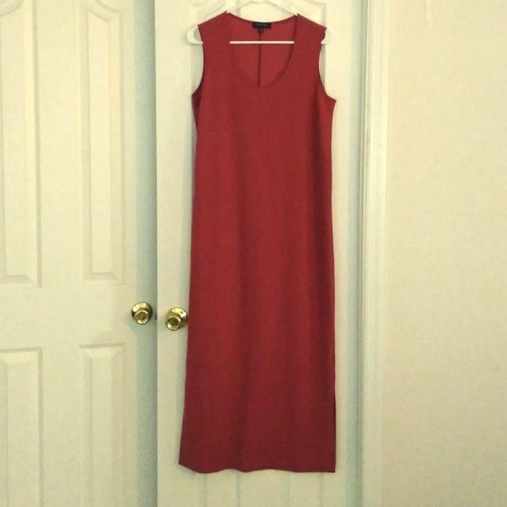 Sleeveless Lightweight Maxi Dress